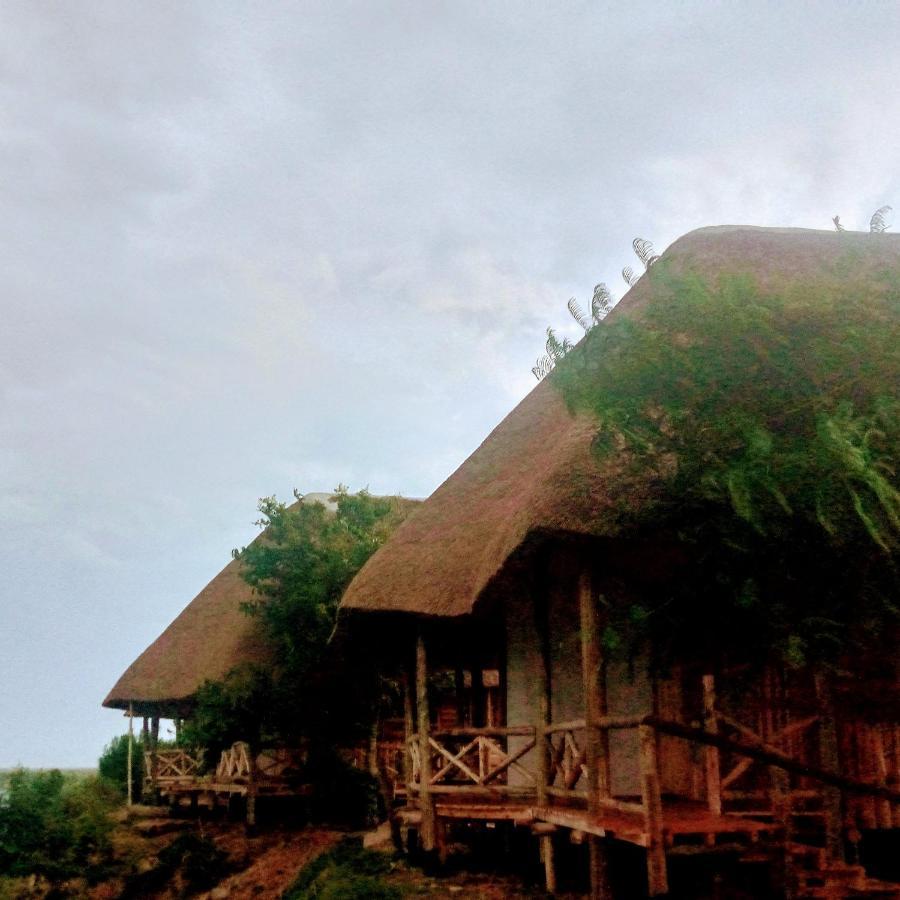 Tembo Safari Lodge Katunguru Esterno foto