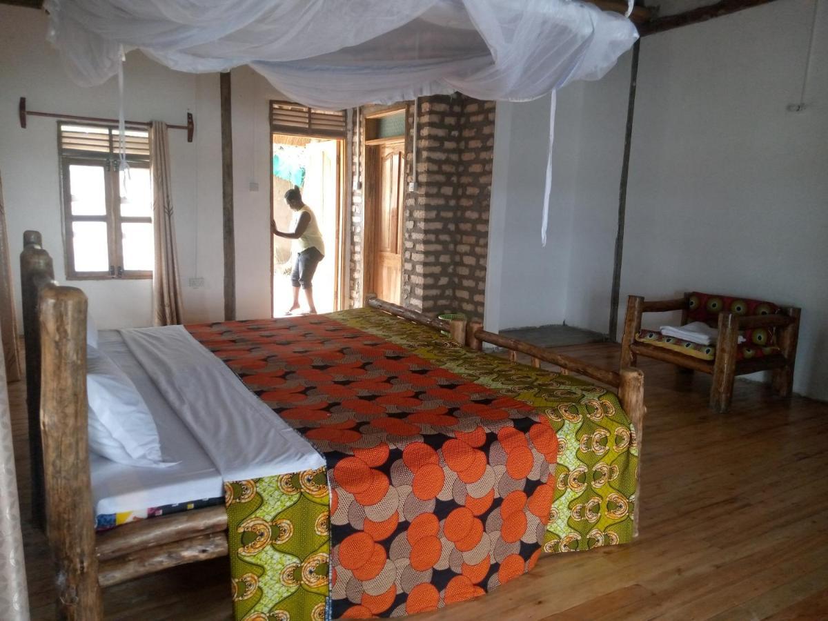 Tembo Safari Lodge Katunguru Esterno foto