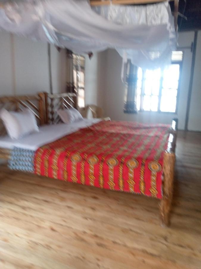 Tembo Safari Lodge Katunguru Esterno foto